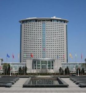 哈爾（ěr）濱市政府辦公樓
